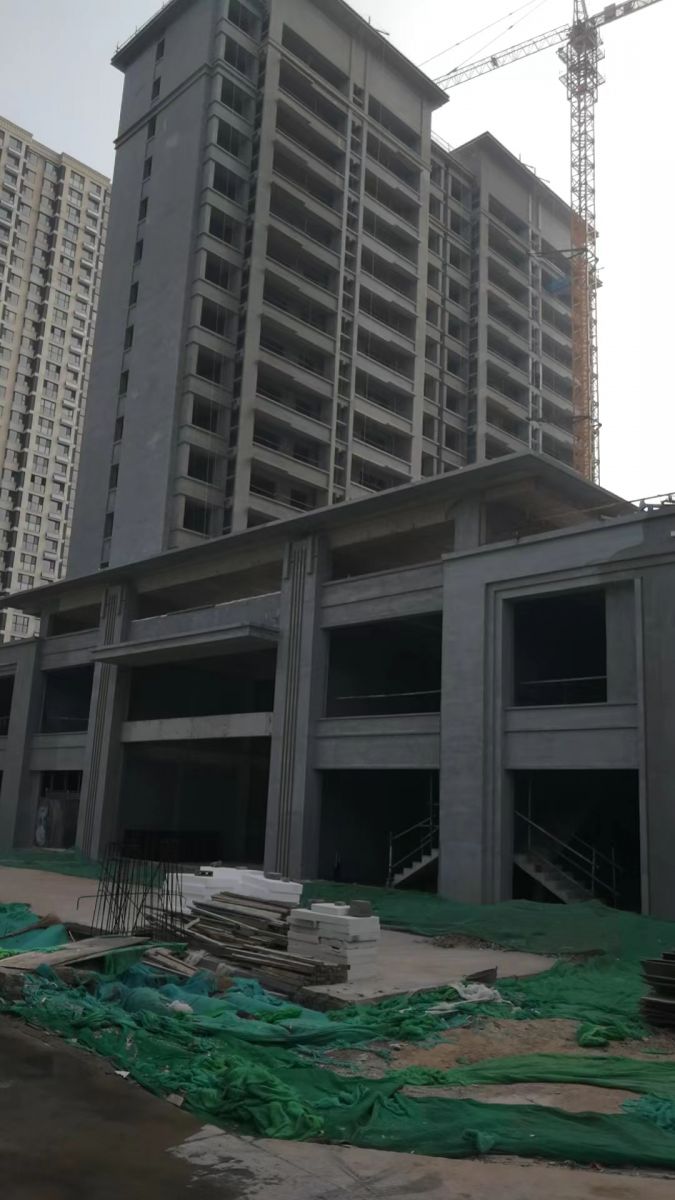 啄木鳥漆業(yè)集團簽約山東慶云“均晟·天成”外墻真石漆供貨合同
